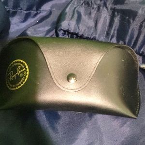 RAY BAN CASE
